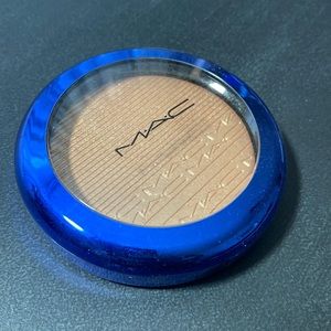 MAC Cosmetics skinfinish